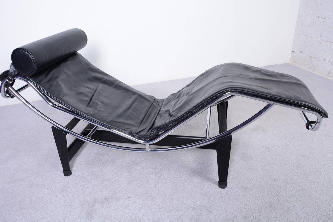 Le corbusier lounge chair Model LC4, old Cassina edition