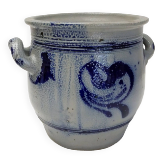 Alsaces Betschdorf stoneware flower pot, gray blue