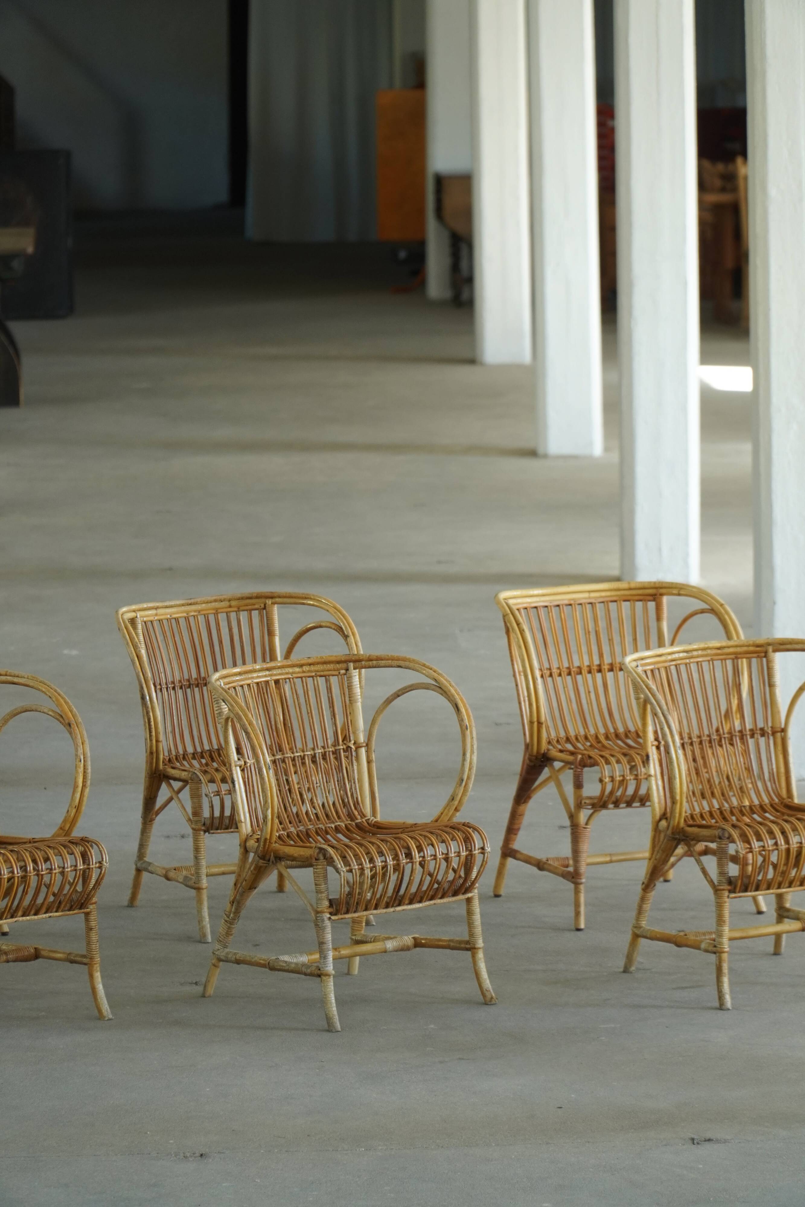 "Danish Modern" style, set of 6 dining chairs in bamboo and rattan, by Robert Wengler, 1930s.