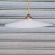 Grande suspension en opaline blanche