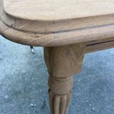 Table carrée en bois brut avec 2 rallonges