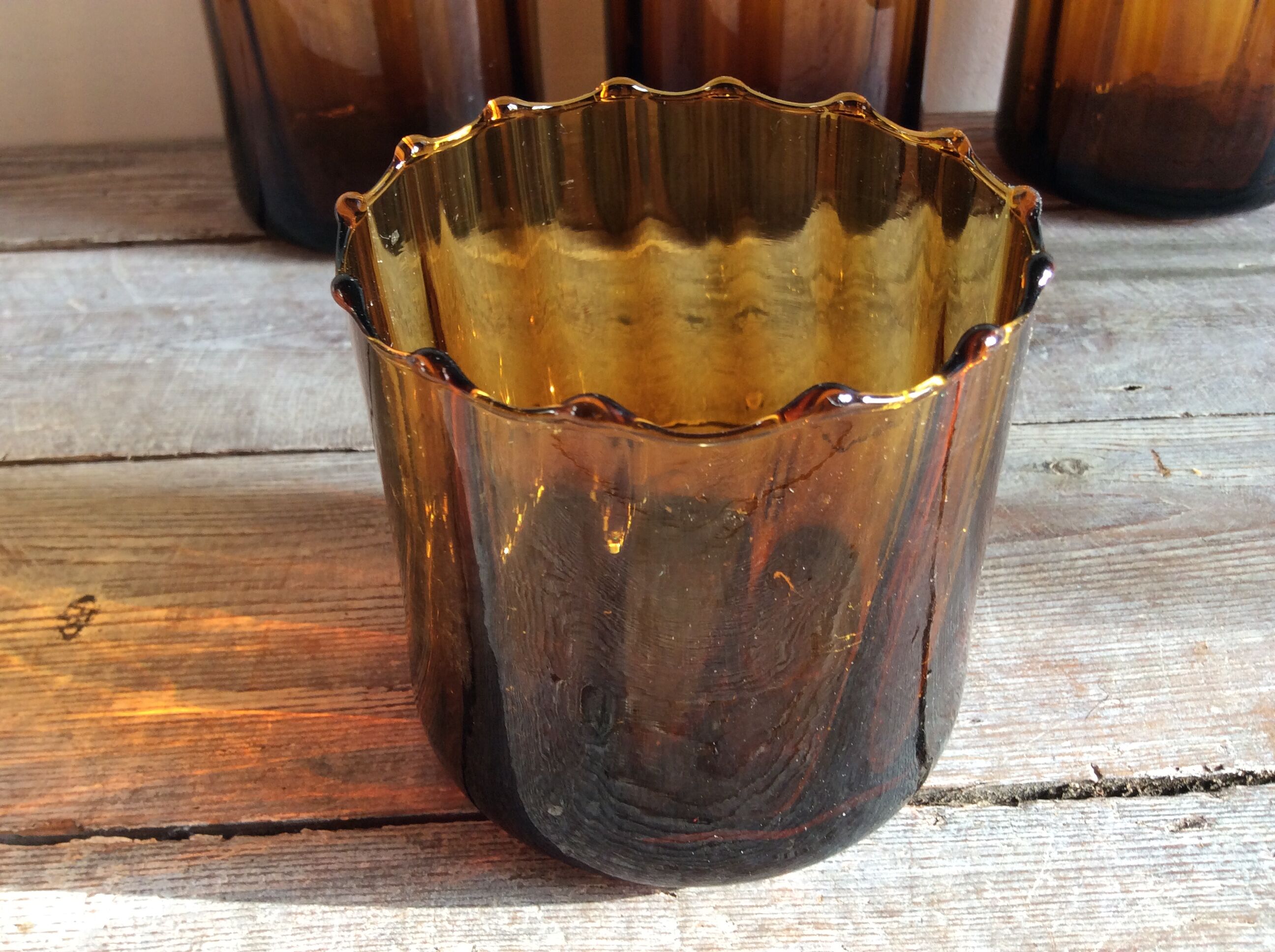 Series of 6 amber glasses