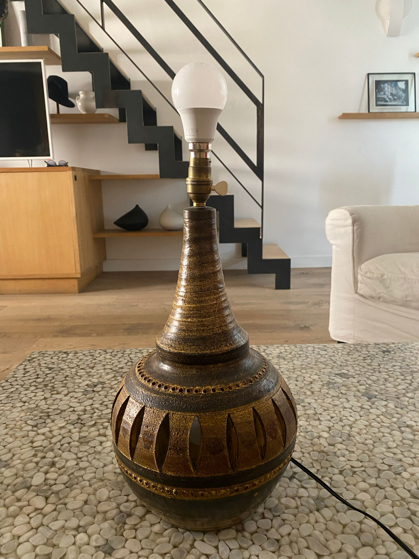 Lampe Georges Pelletier en céramique émaillée ajourée