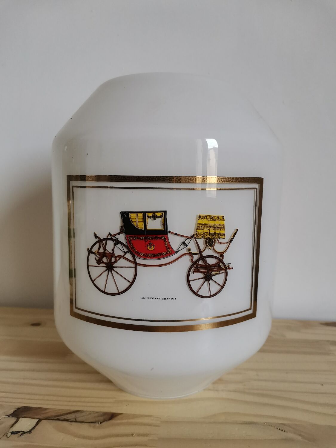 Abat-jour en opaline vintage