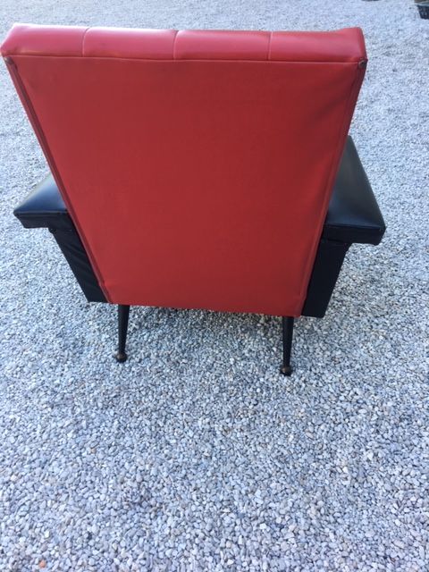 Vintage armchair in red and black skaï from the 1960s