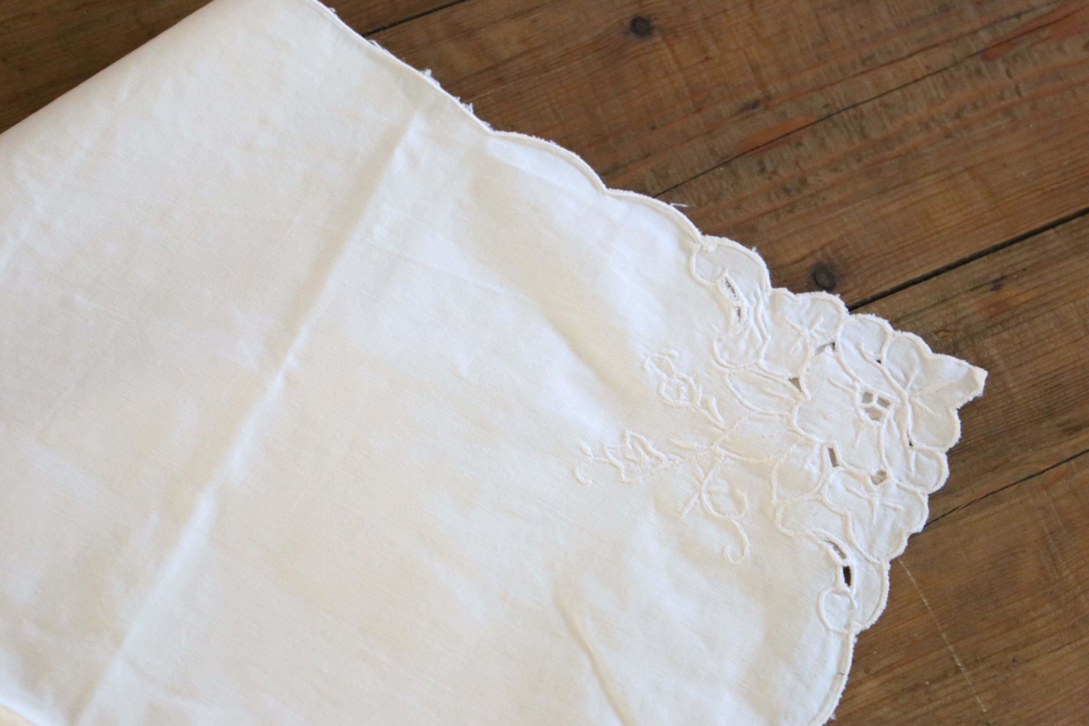 Square tablecloth, embroidered, cotton