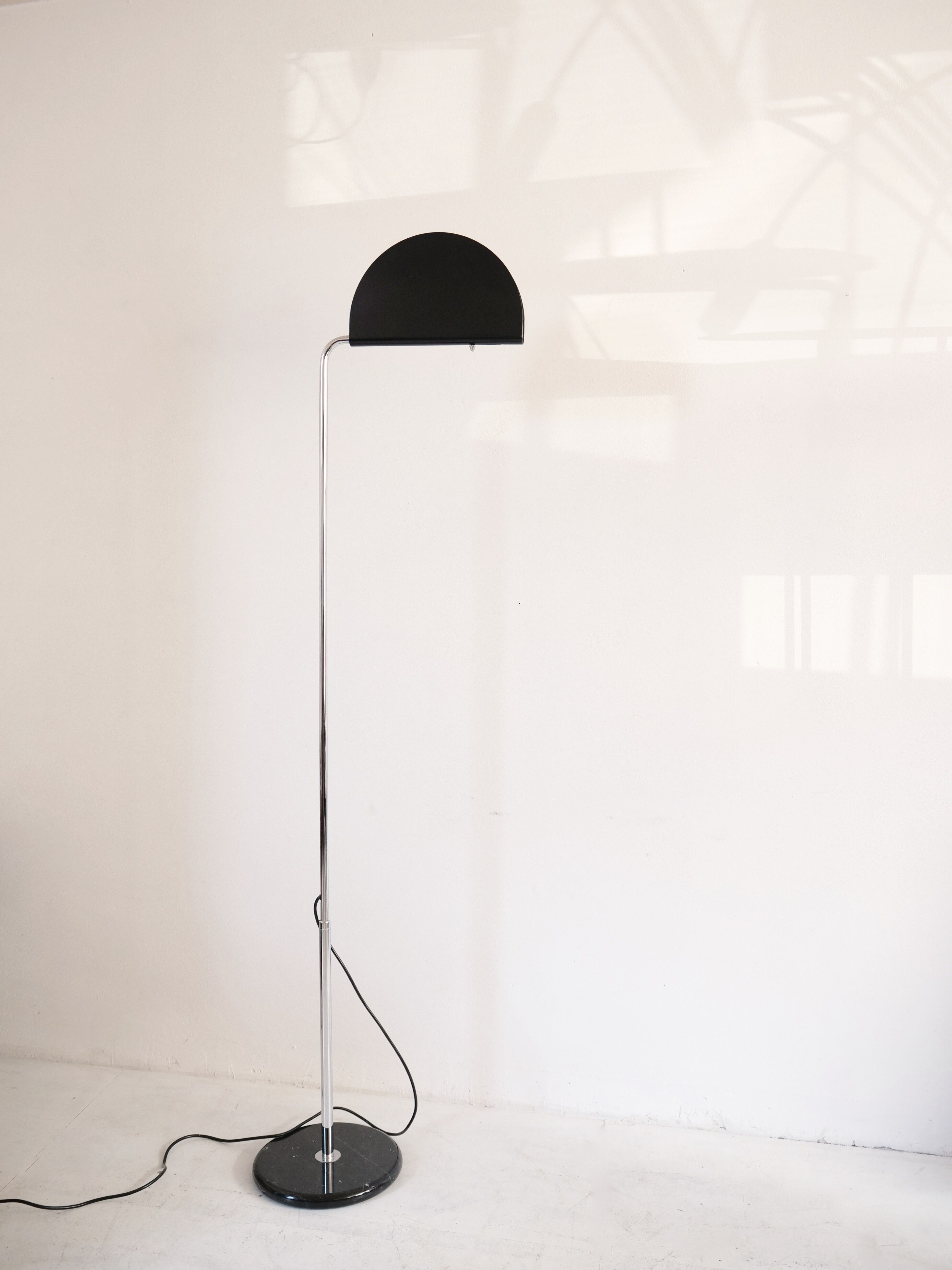 Floor lamp MezzaLuna by Bruno Gecchelin for Skipper italy