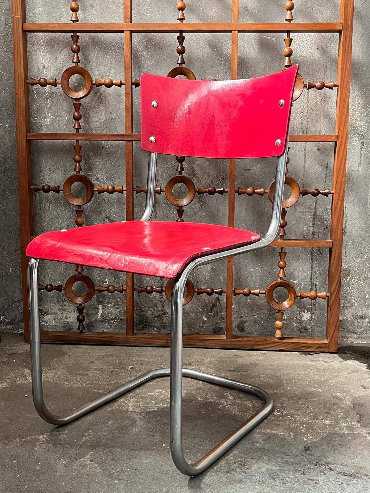 Chaise cantilever Kovona, style Bauhaus d'après Mart Stam, années 1950-1960