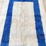 Tapis en laine naturelle bleue et blanche