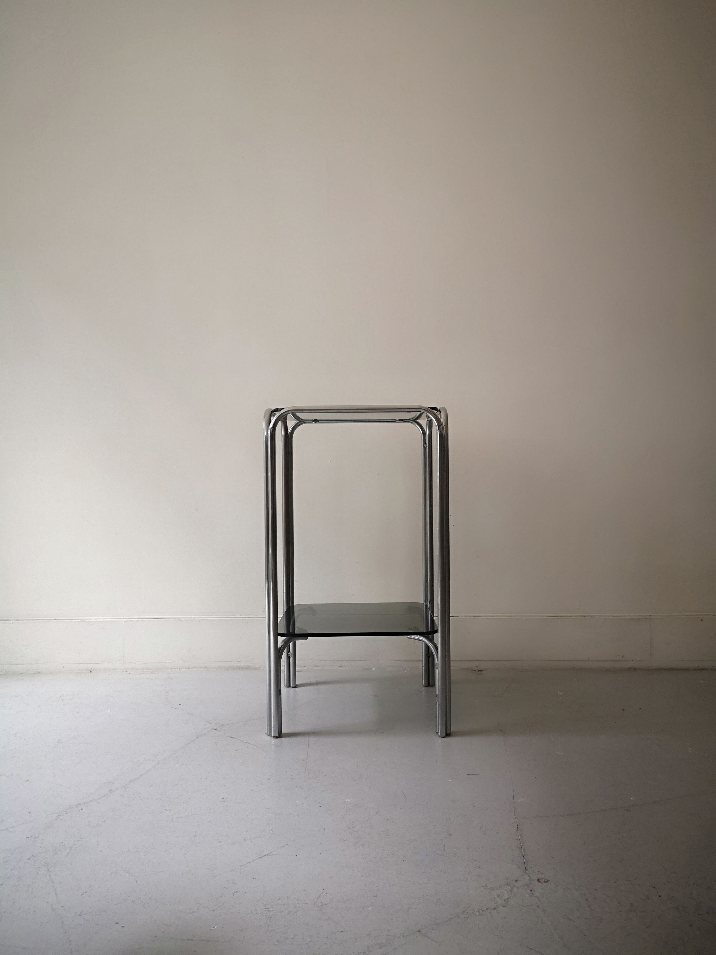 Fifth wheel console in chromed metal and smoked glass, design 1970
