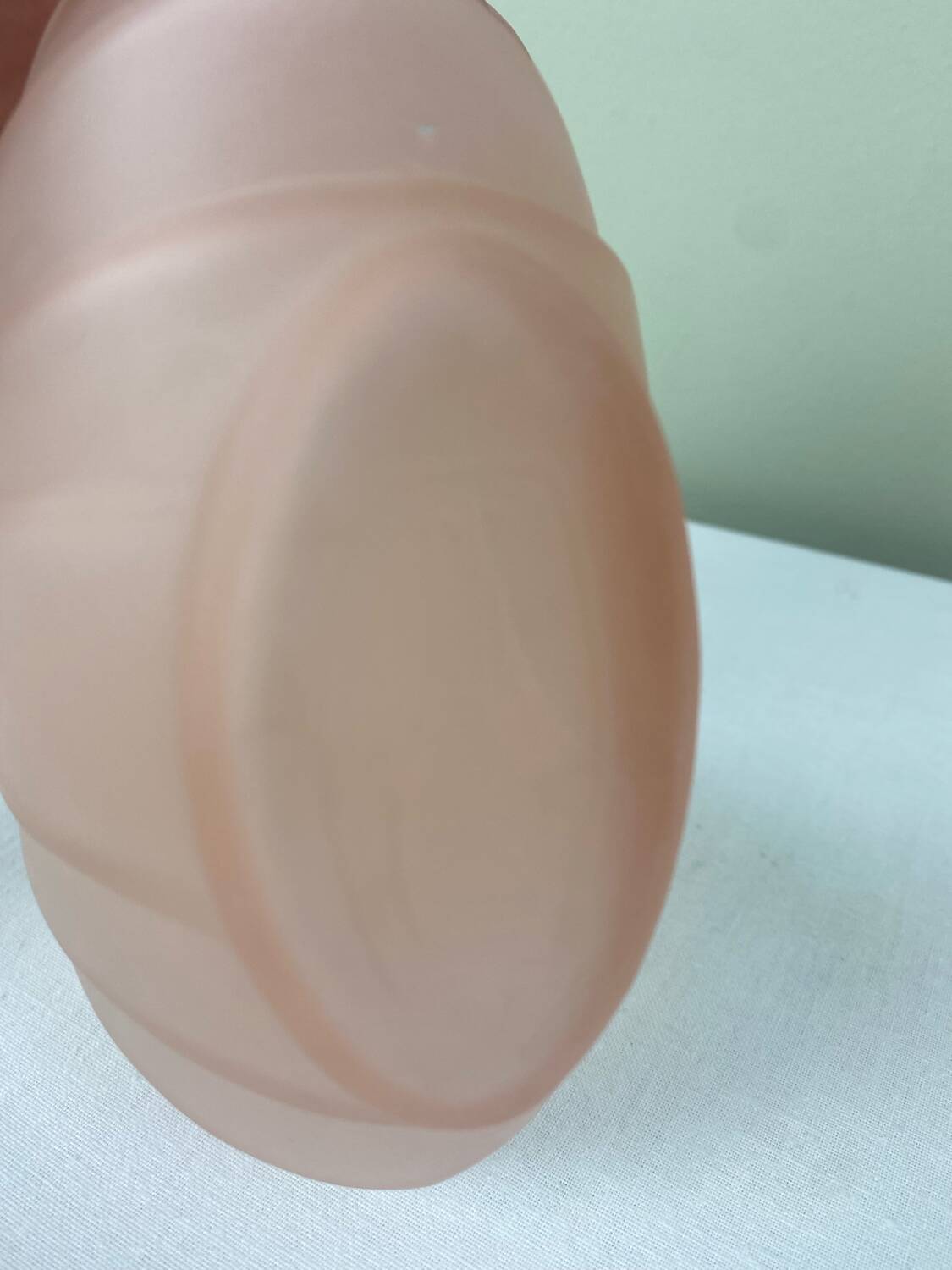 Vase art déco en verre opaque