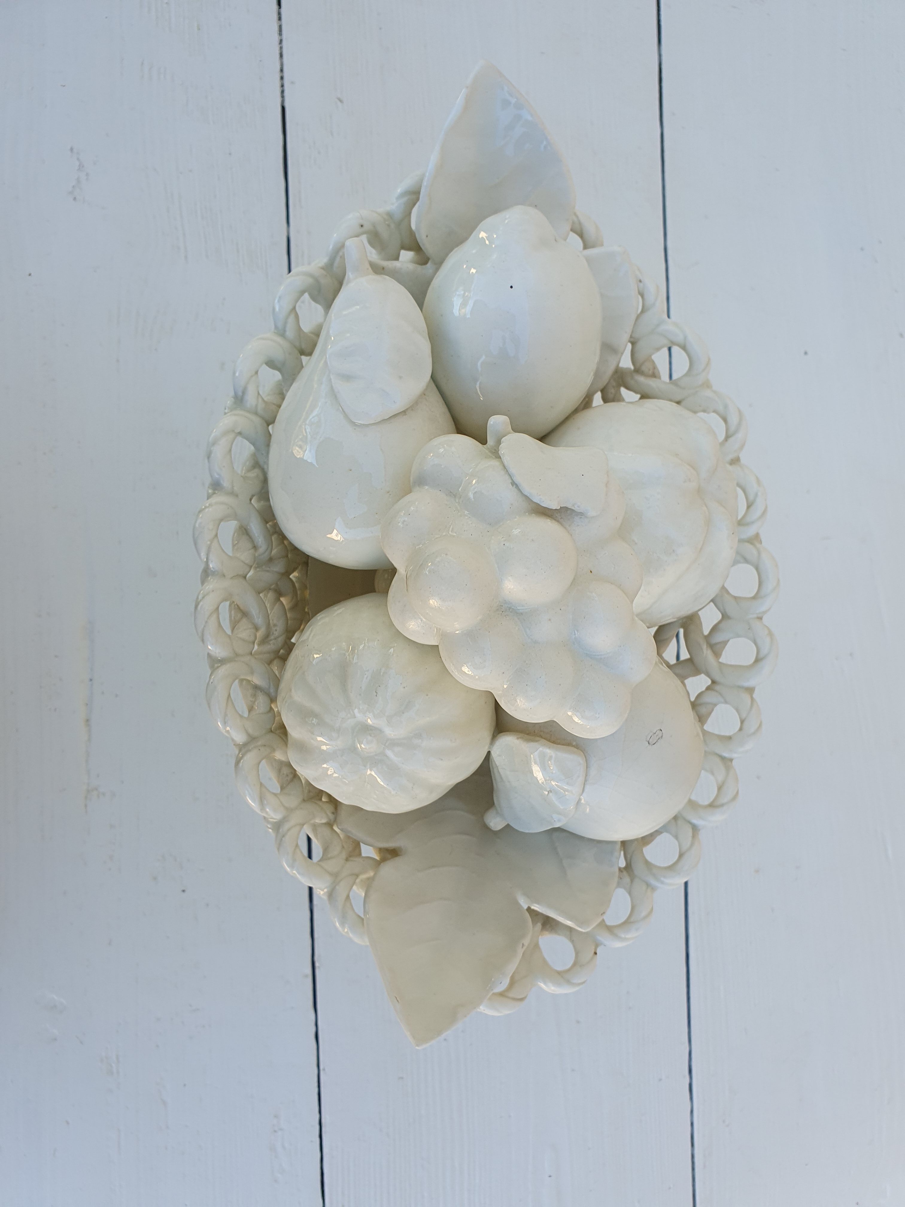 Trompe l'oeil fruit cup