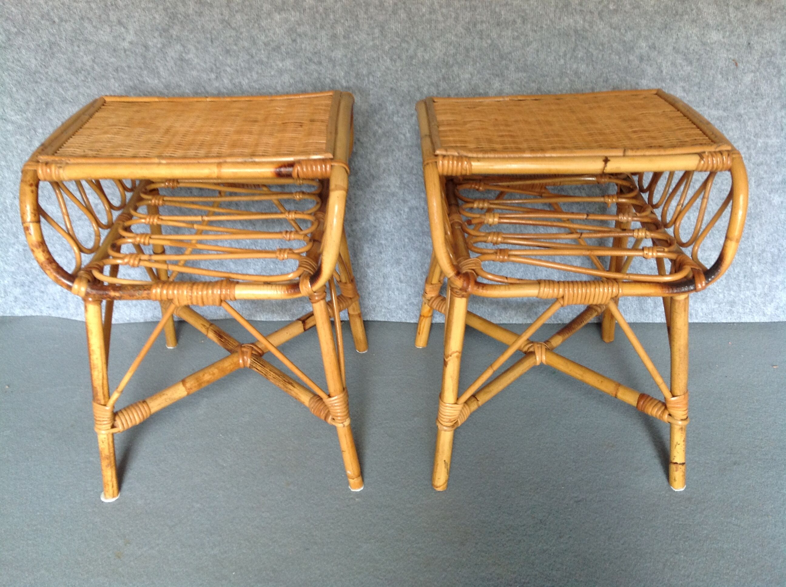 Paire de chevets en rotin vintage