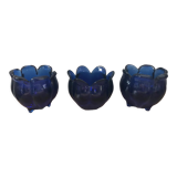 3 vases en verre bleu