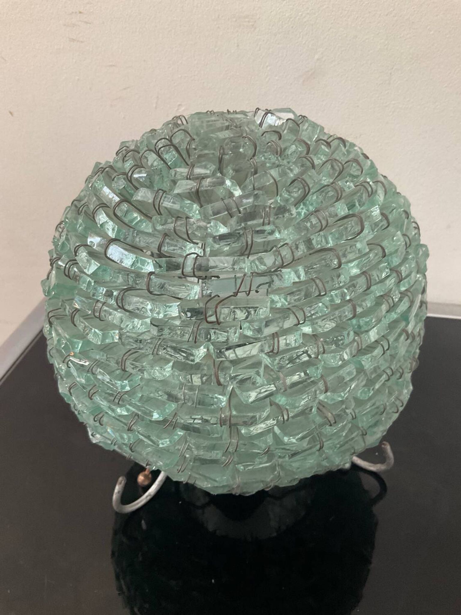 Lampe vintage boule en morceaux de verre assemblés années 70