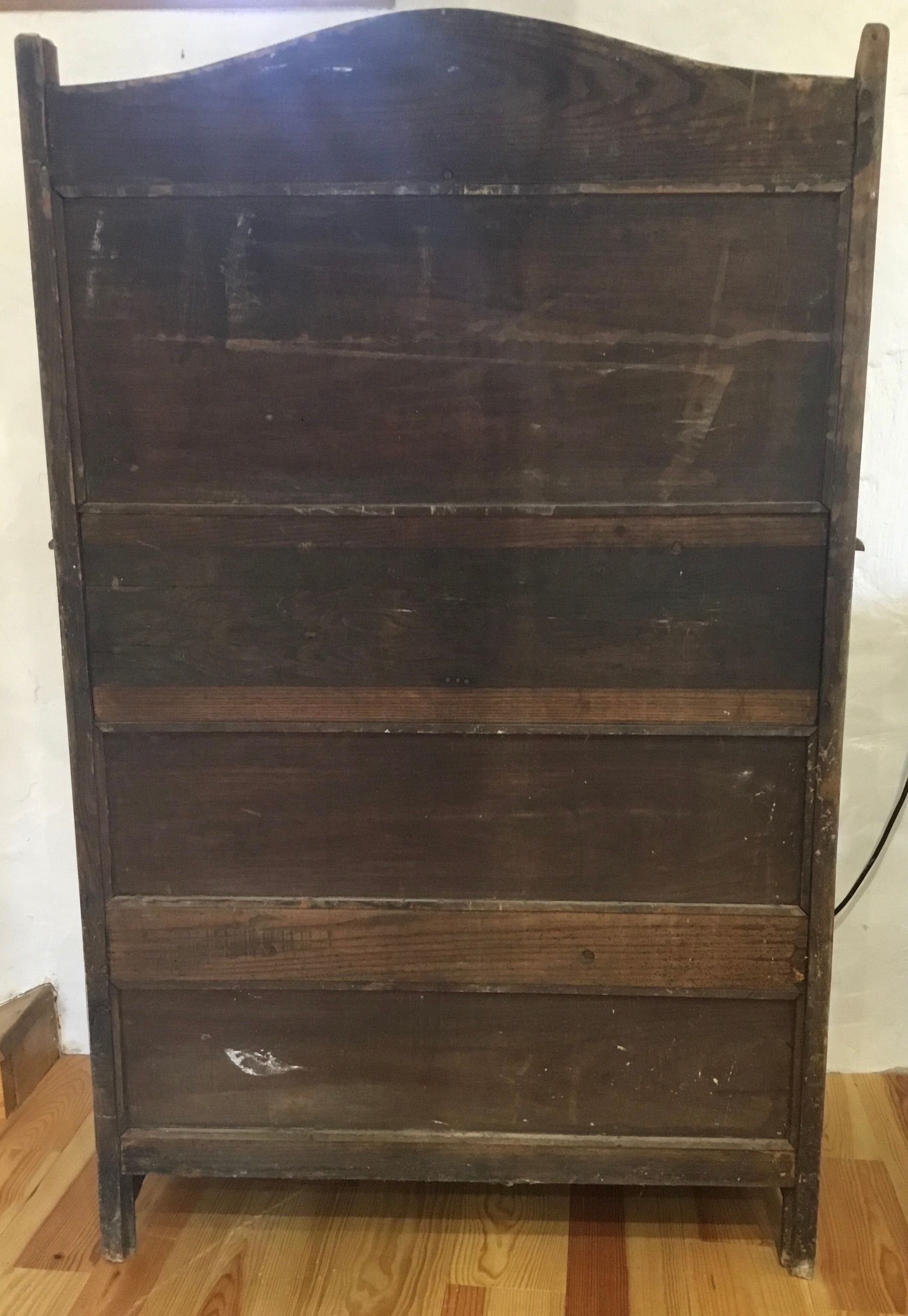 Buffet served early twentieth century in white wood and mahogany