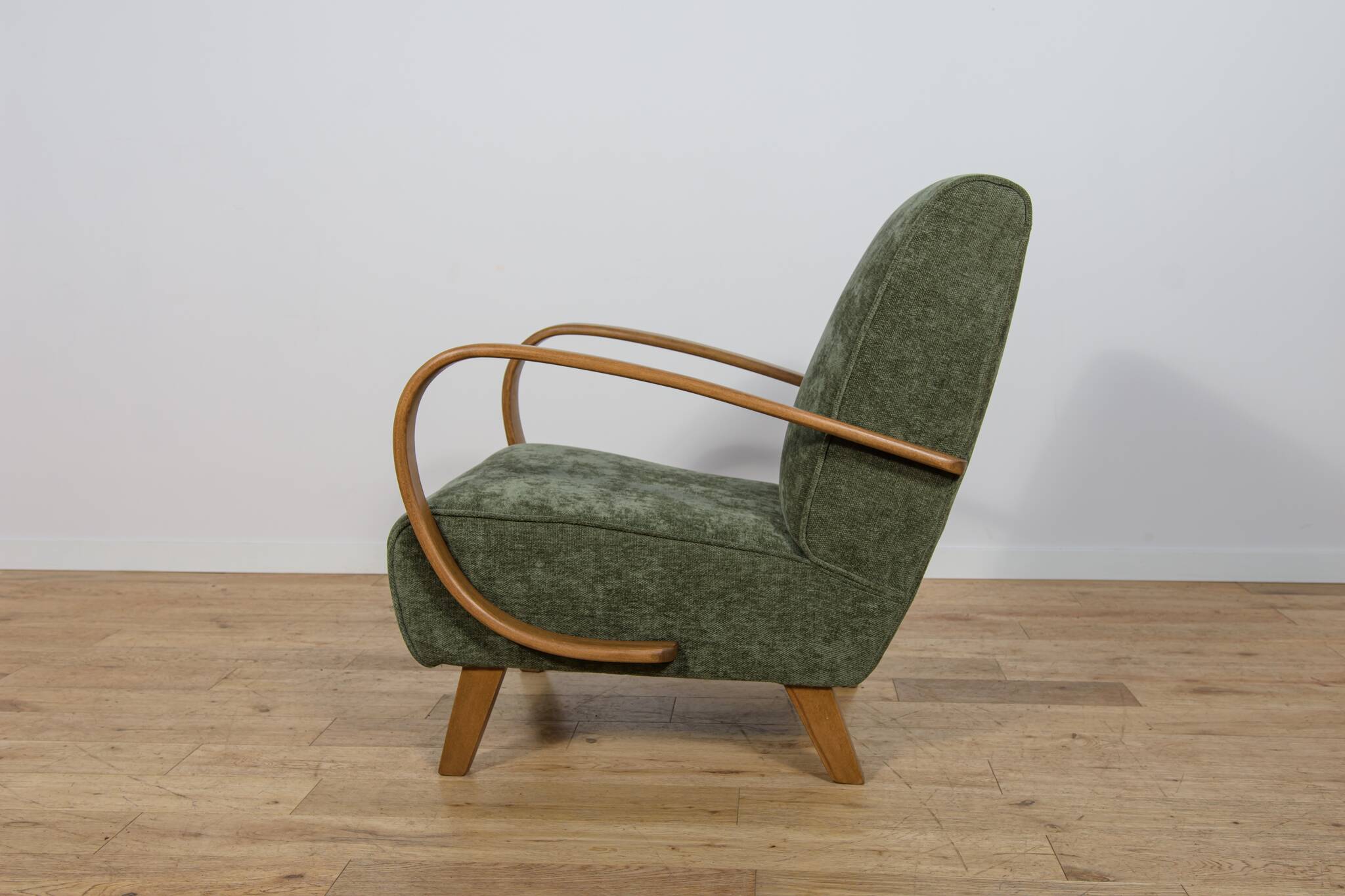 Model H 410 Armchair by Jindřich Halabala for Up Závody, 1930s