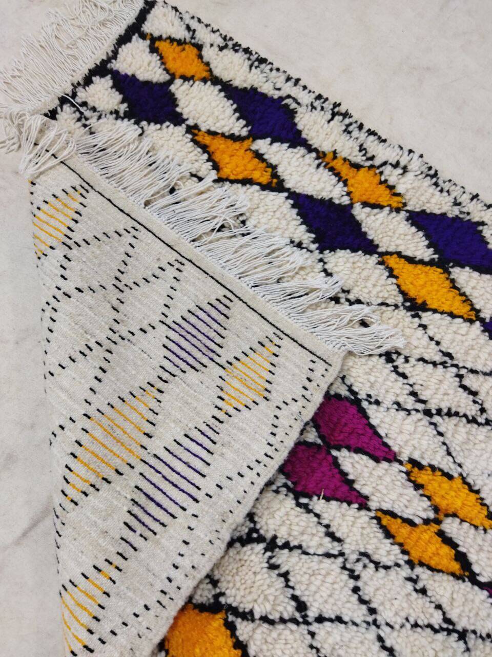 Handmade moroccan berber rug 190 x 100 cm