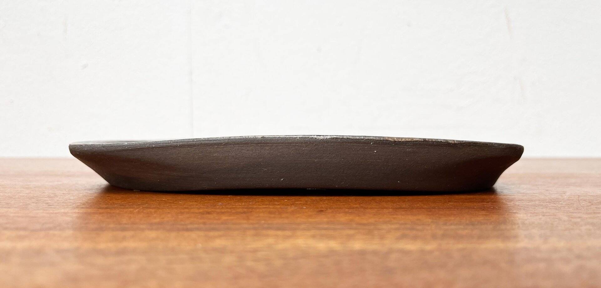 Danish studio pottery bowl in mid-century style by Kerrn Jespersen Lyngby, 1960s.