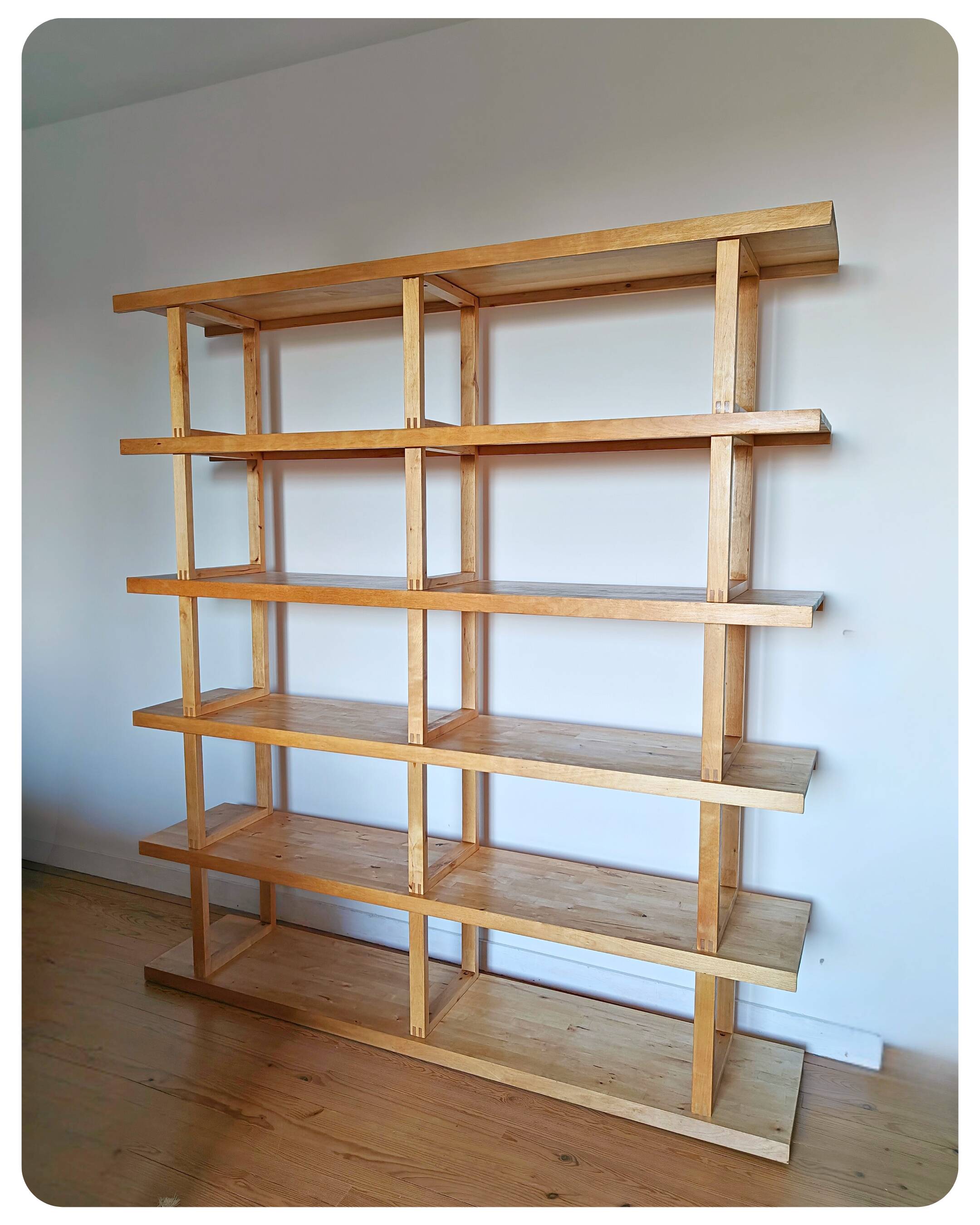 Vintage library – authentic Scandinavian design