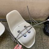 Set of 4 EAMES vitra chairs