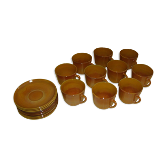 Lot de 10 tasses avec soucoupe en arcopal