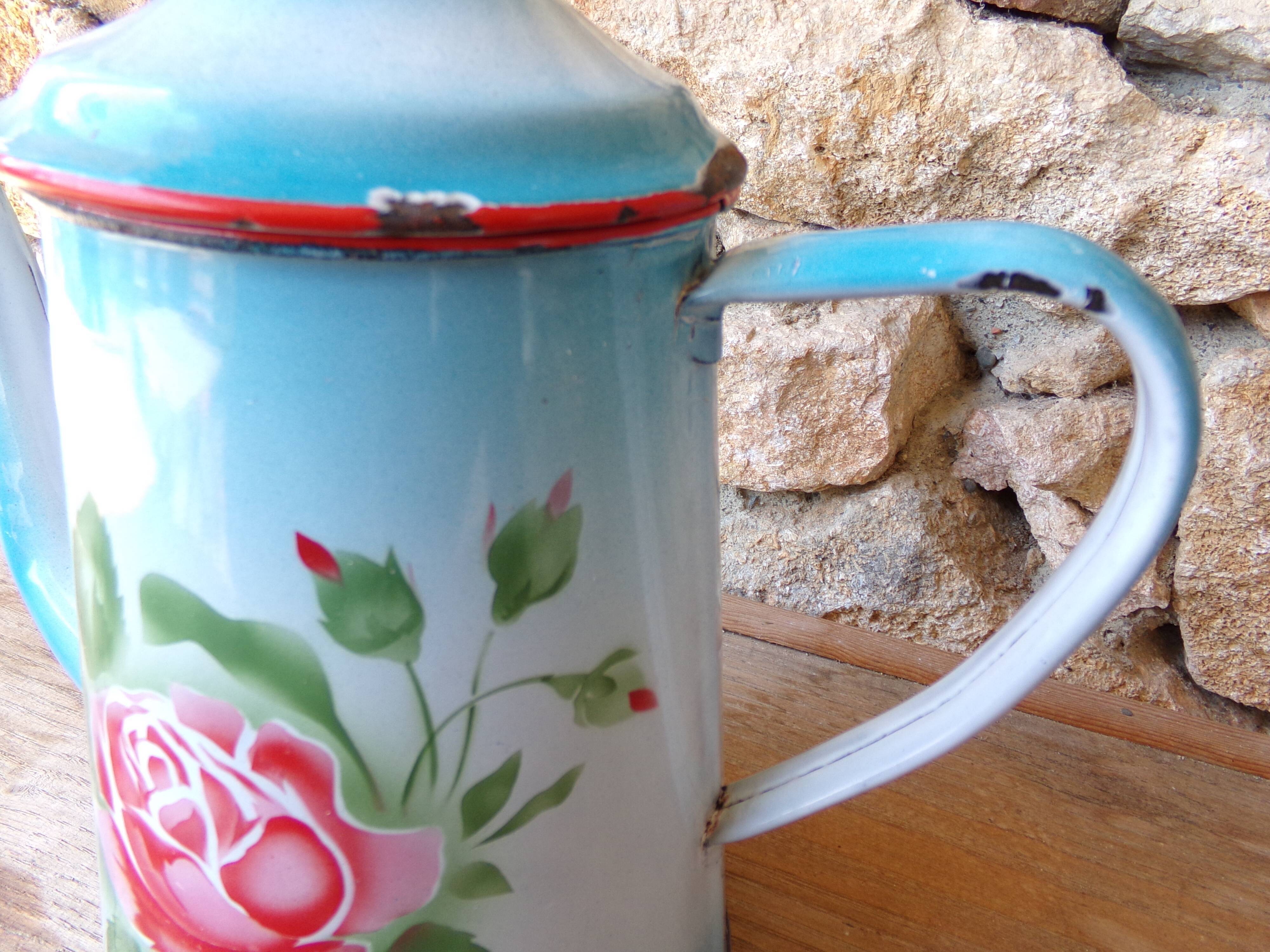 Ancienne cafetière émaillée décor fleurs