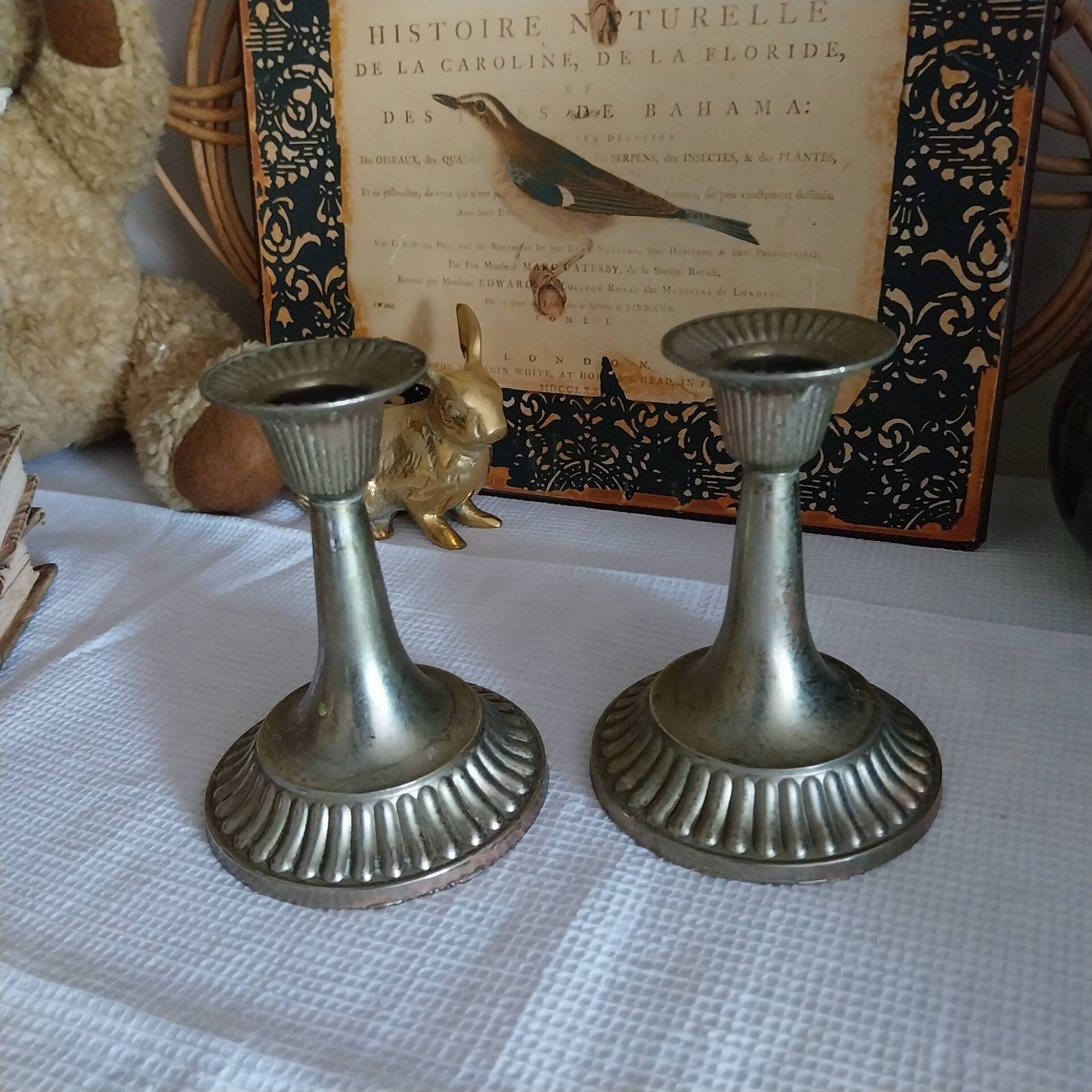 Anciens bougeoirs en laiton