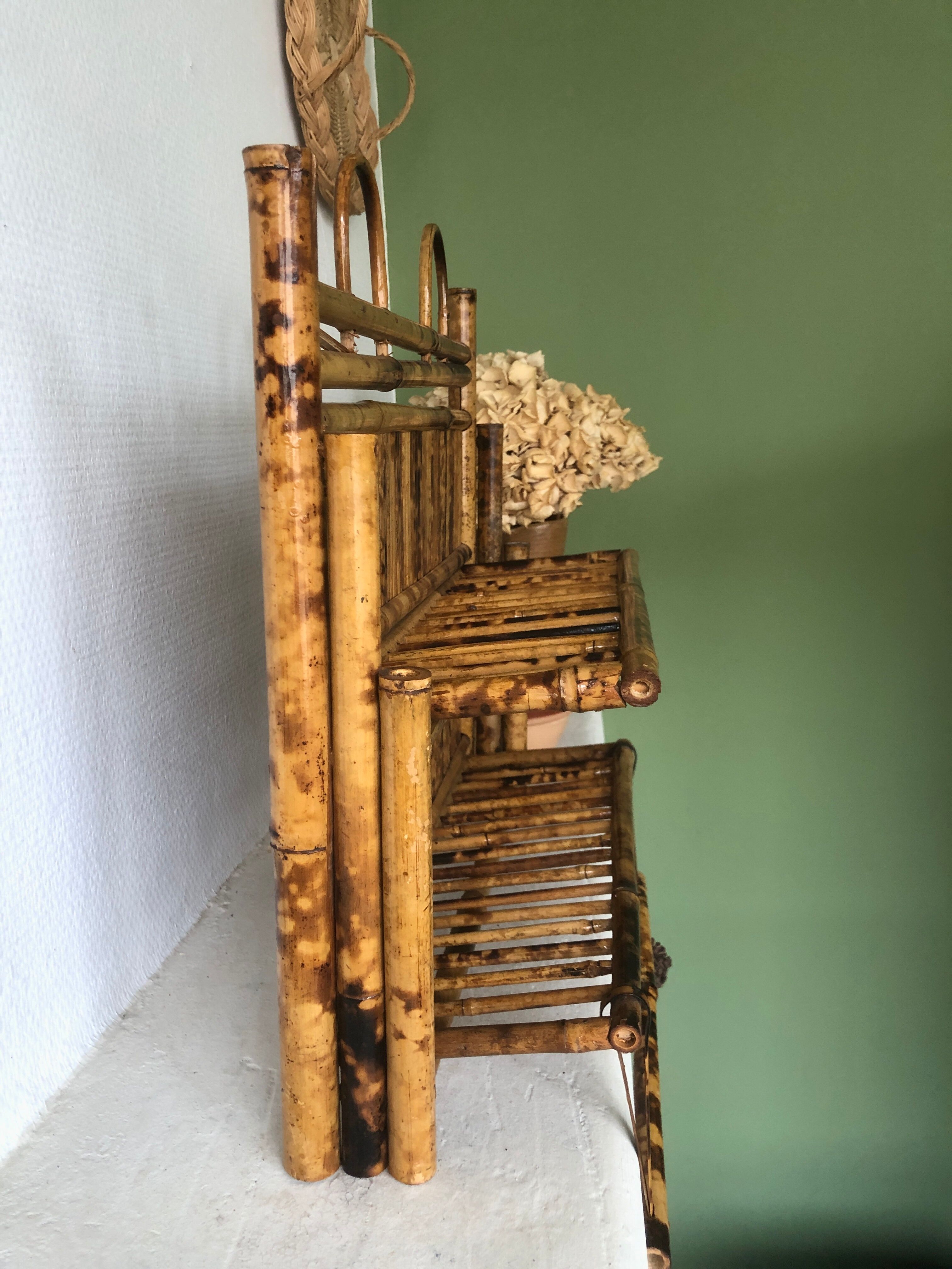 Shelf 2 speckled bamboo trays