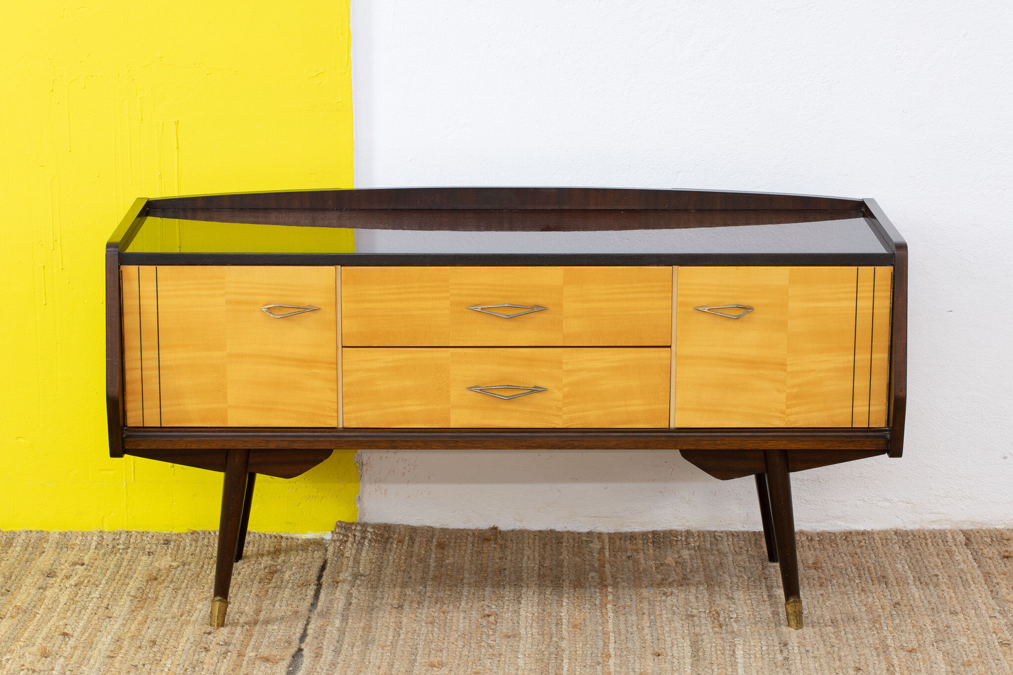 Vintage Scandinavian Enfilade – 125 cm