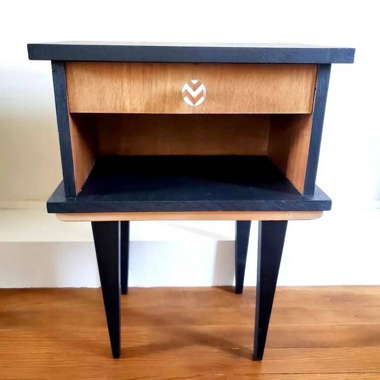 Night wooden bedside table/small occasional piece of furniture