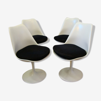 Lot de 4 chaises par Eero Saarinen pour Knoll International