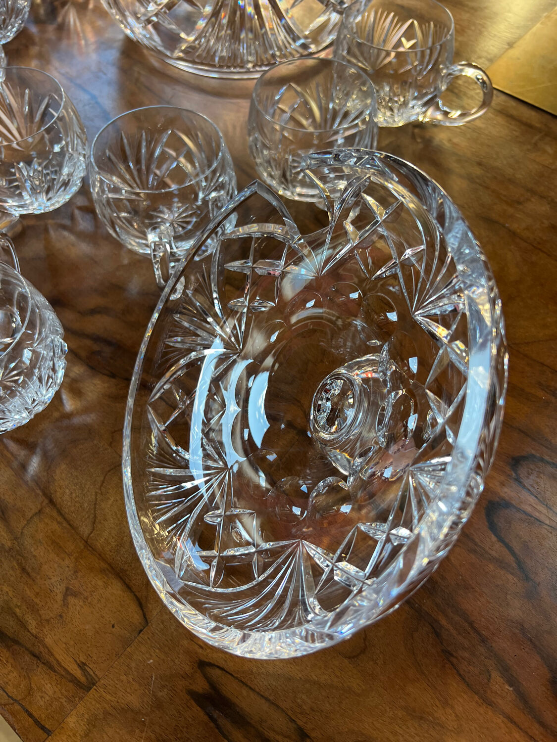 Crystal punch service