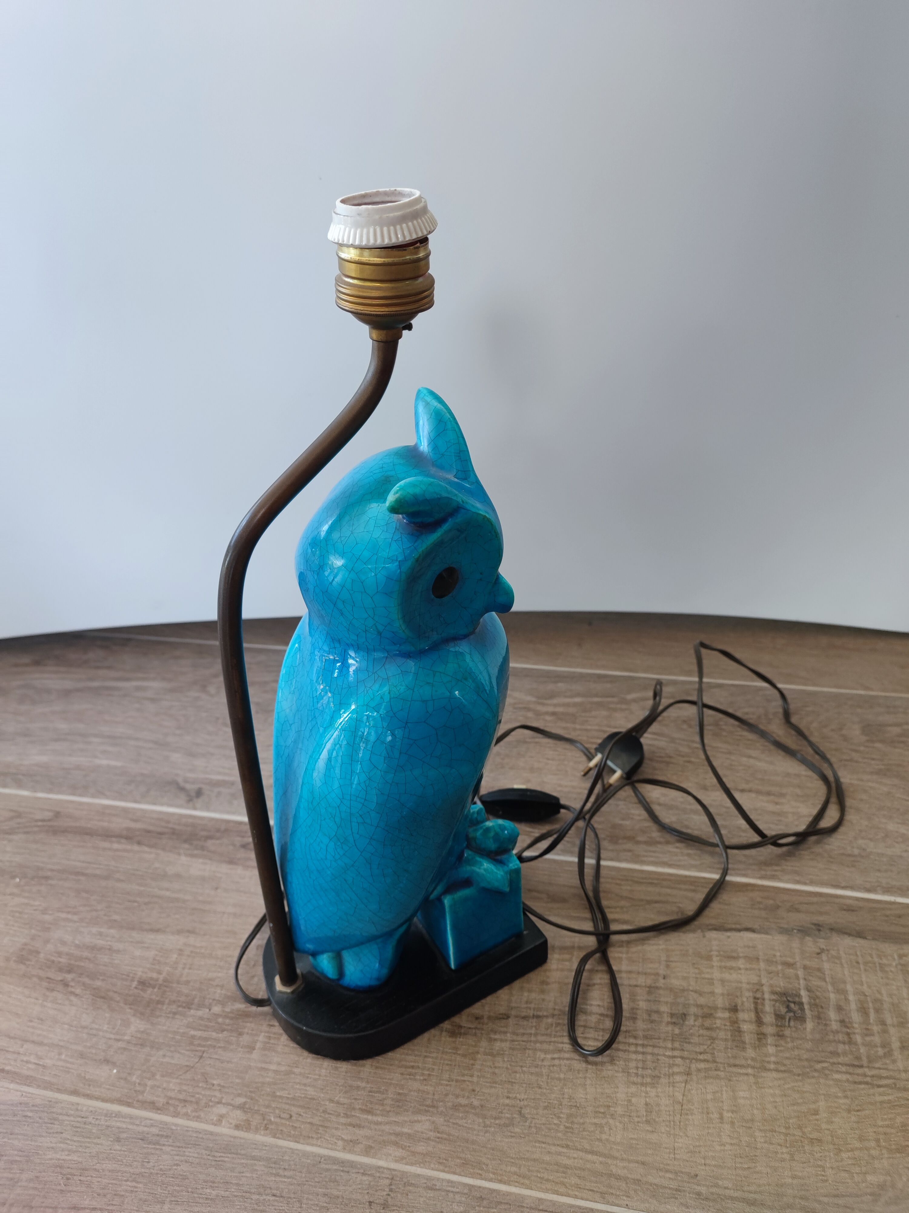 Turquoise cracked earthenware owl lamp
