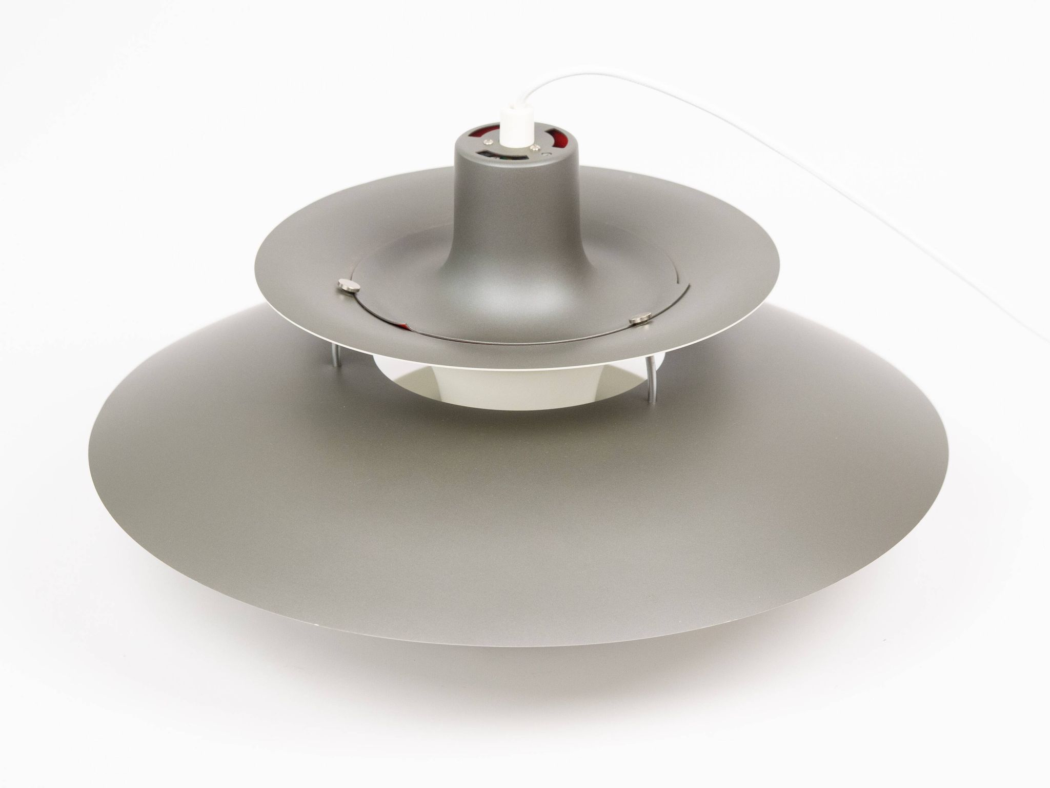 Suspension danoise PH 5 par Poul Henningsen, Louis Poulsen