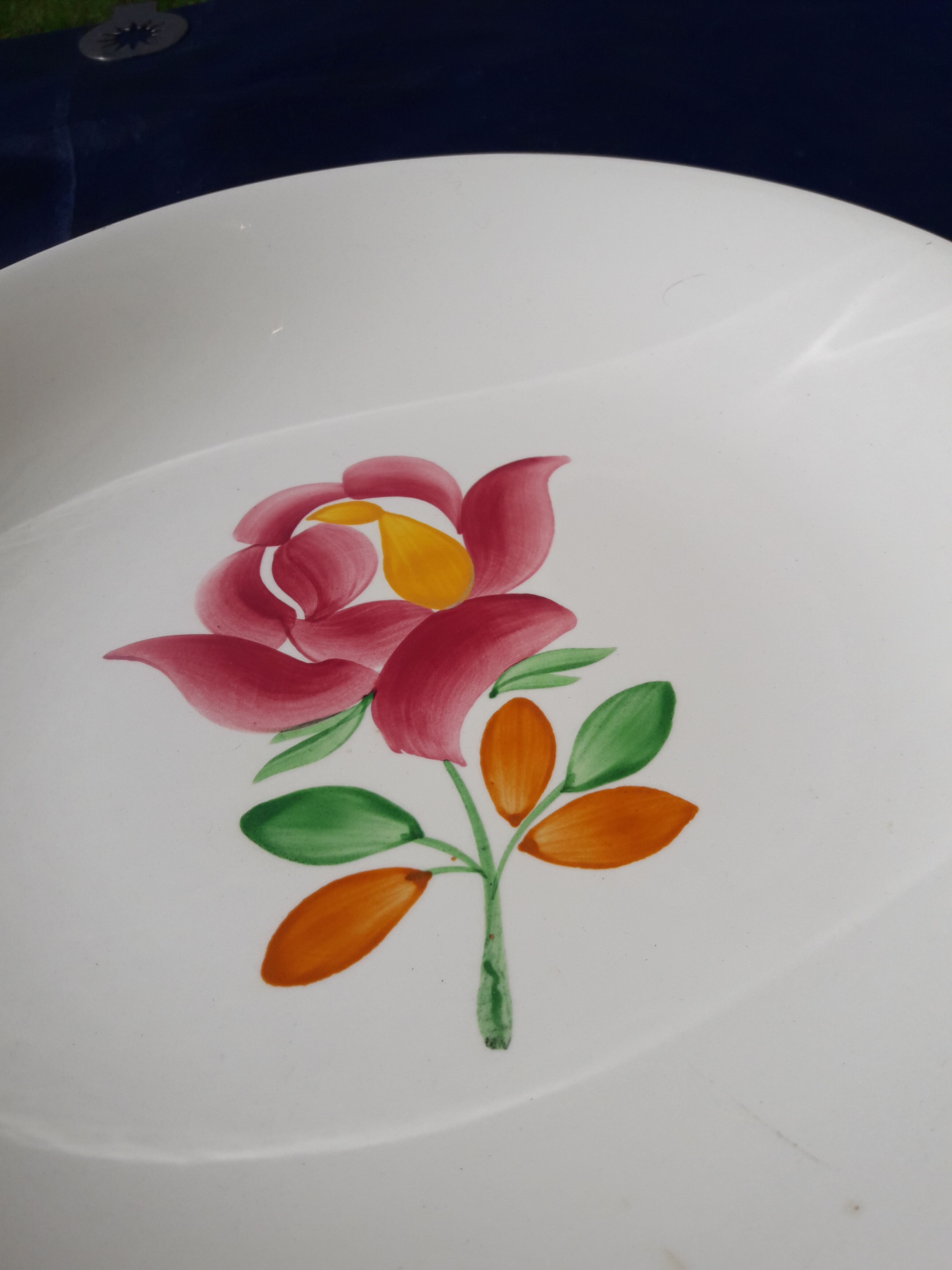 Gien model Princess Diam hollow round dish 29.5 cm