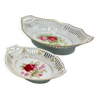 Paire de plats à bibelots en porcelaine réticulée