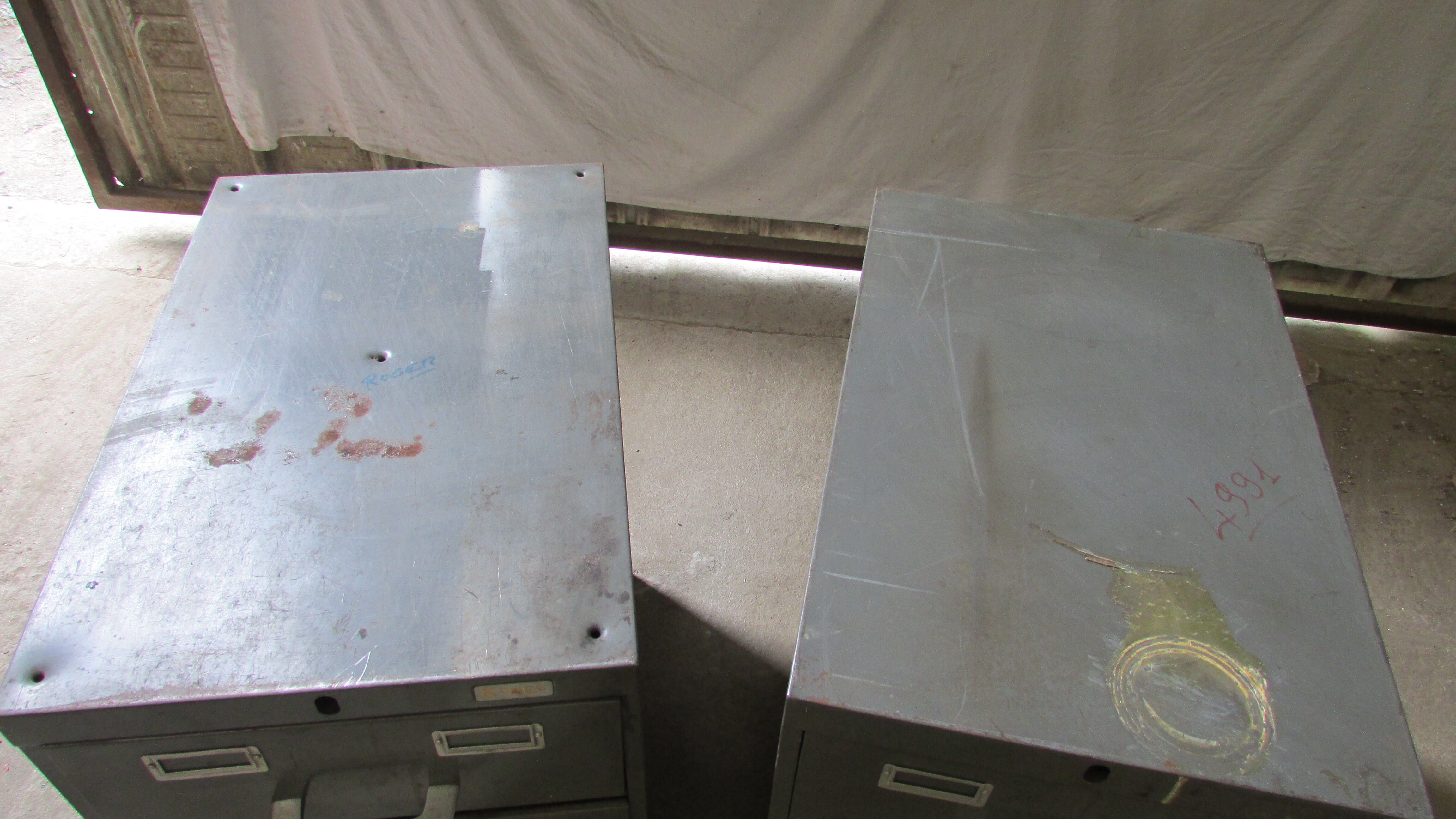 Set of 2 metal lockers Ronéo