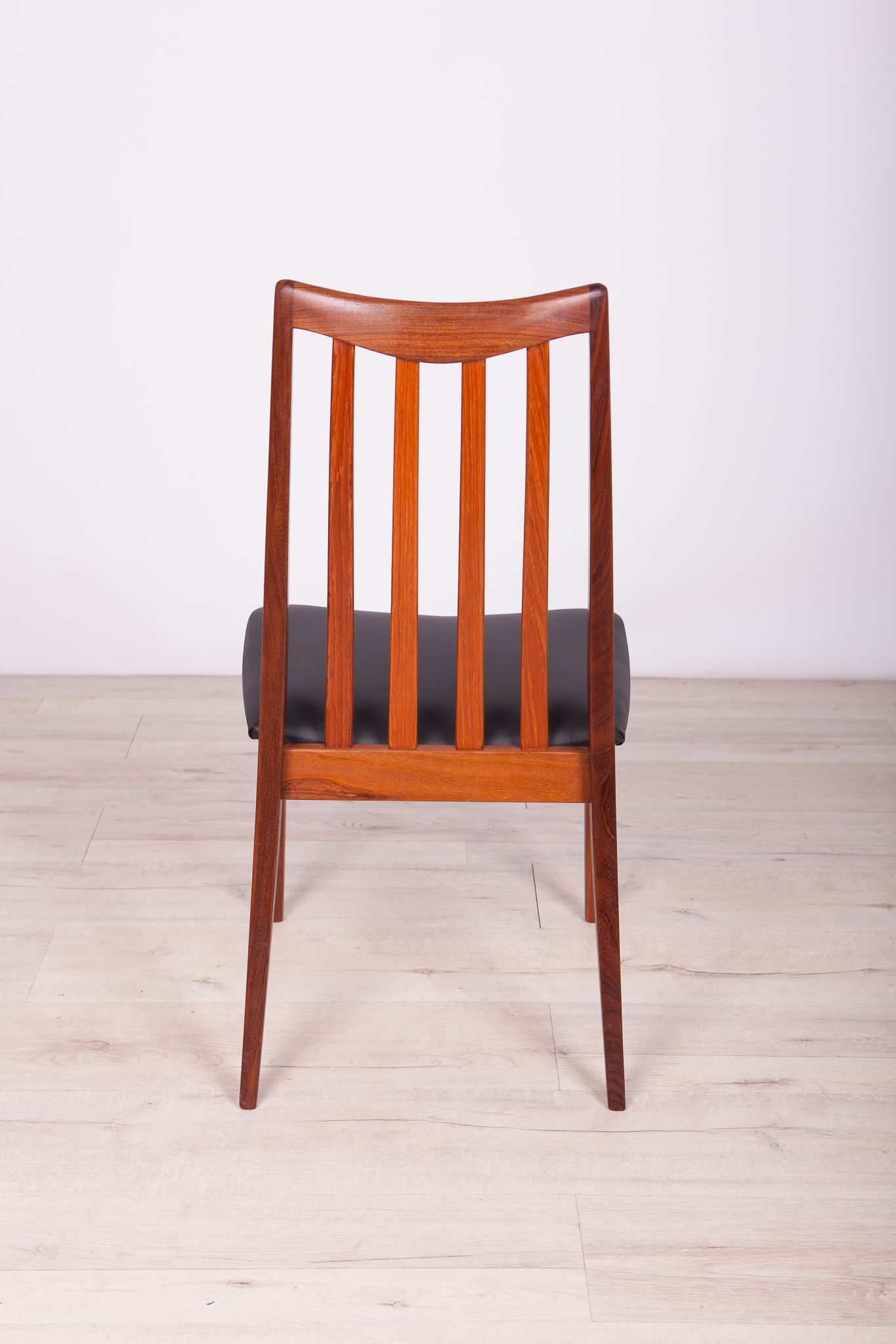 Mid Century Teak & Leather Dining Chairs by Leslie Dandy for G-Plan, 1960