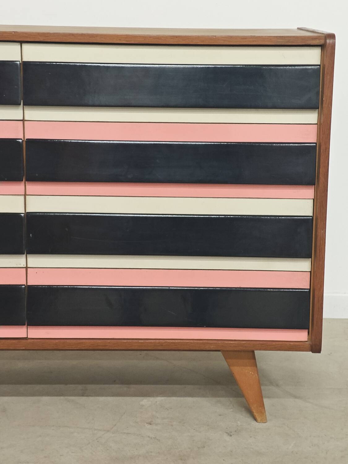 Commode U 453 Rose 8 drawers Jiri Jiroutek for Interior Prague 1962