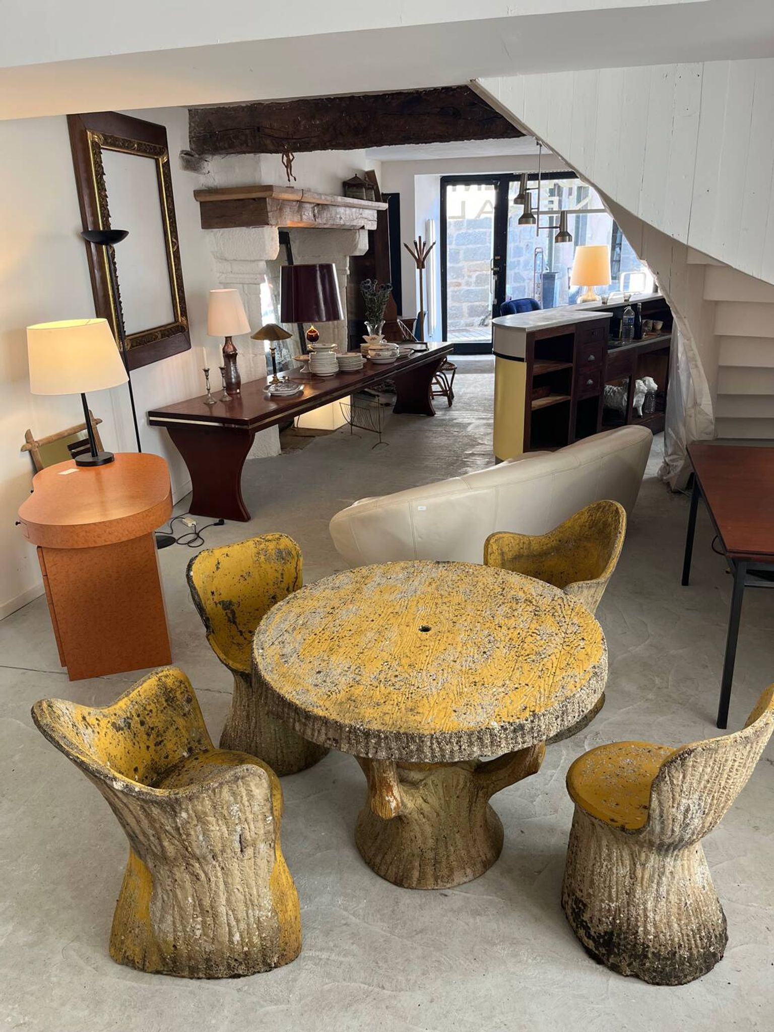 Garden furniture in concrete imitation faux wood