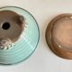 Pot tripode et soucoupe céramique vintage
