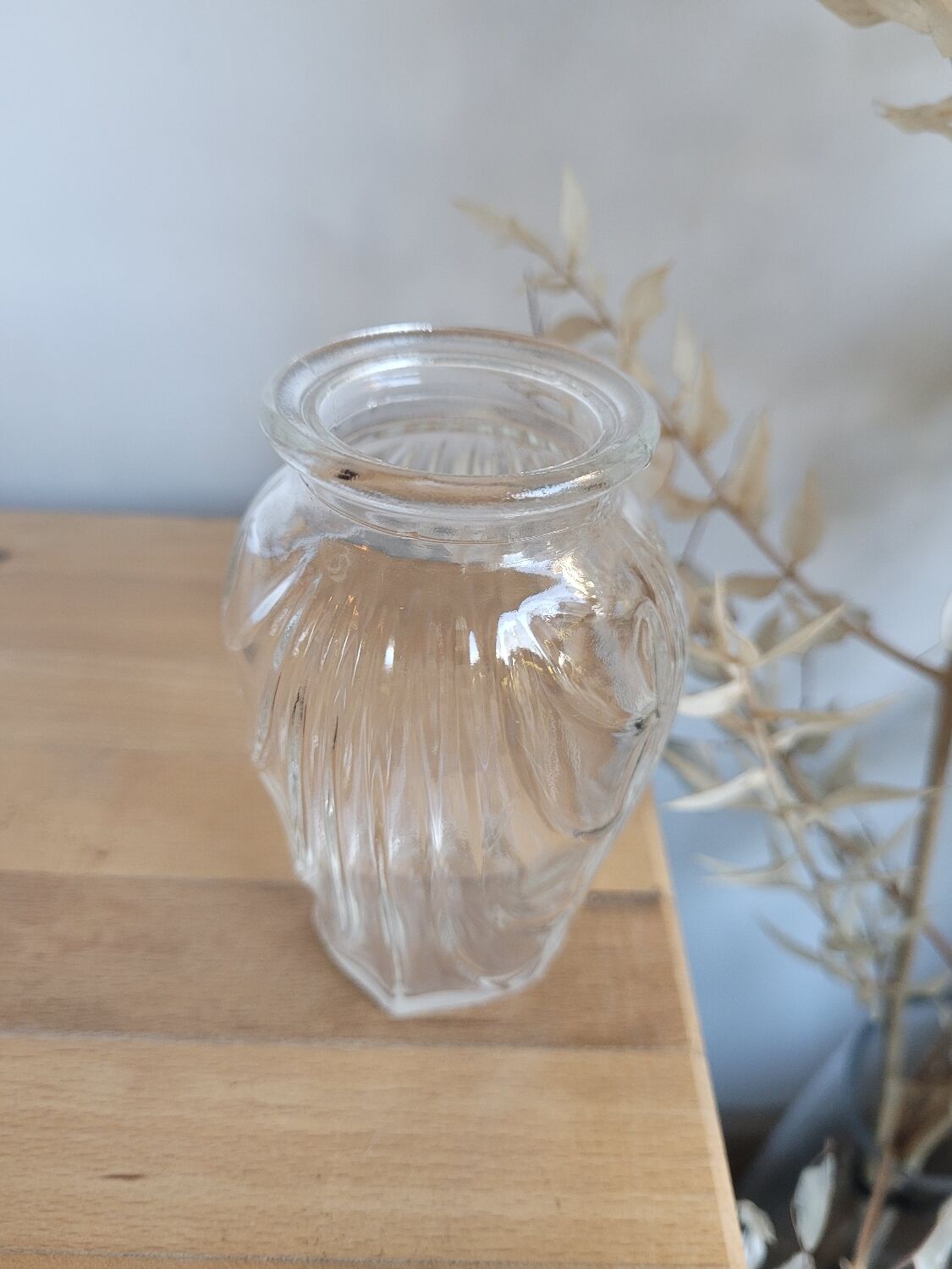 Bulb vase