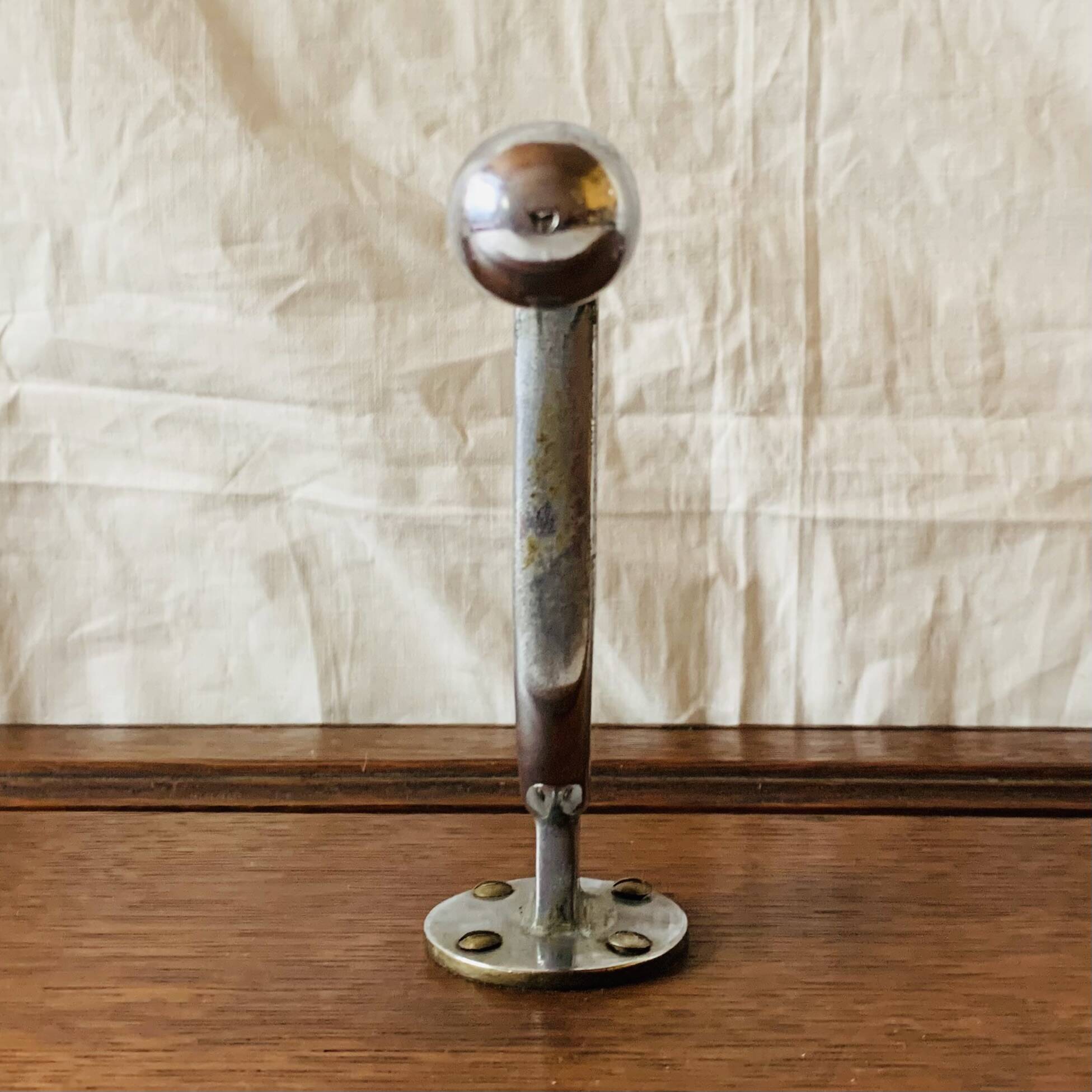 Art Deco wall-mounted coat rack in solid wood - 5 hooks