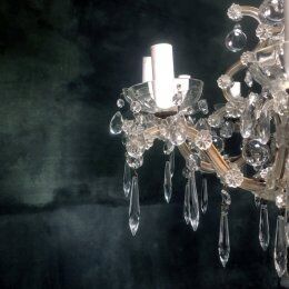 Old chandelier with 10-branch tassels