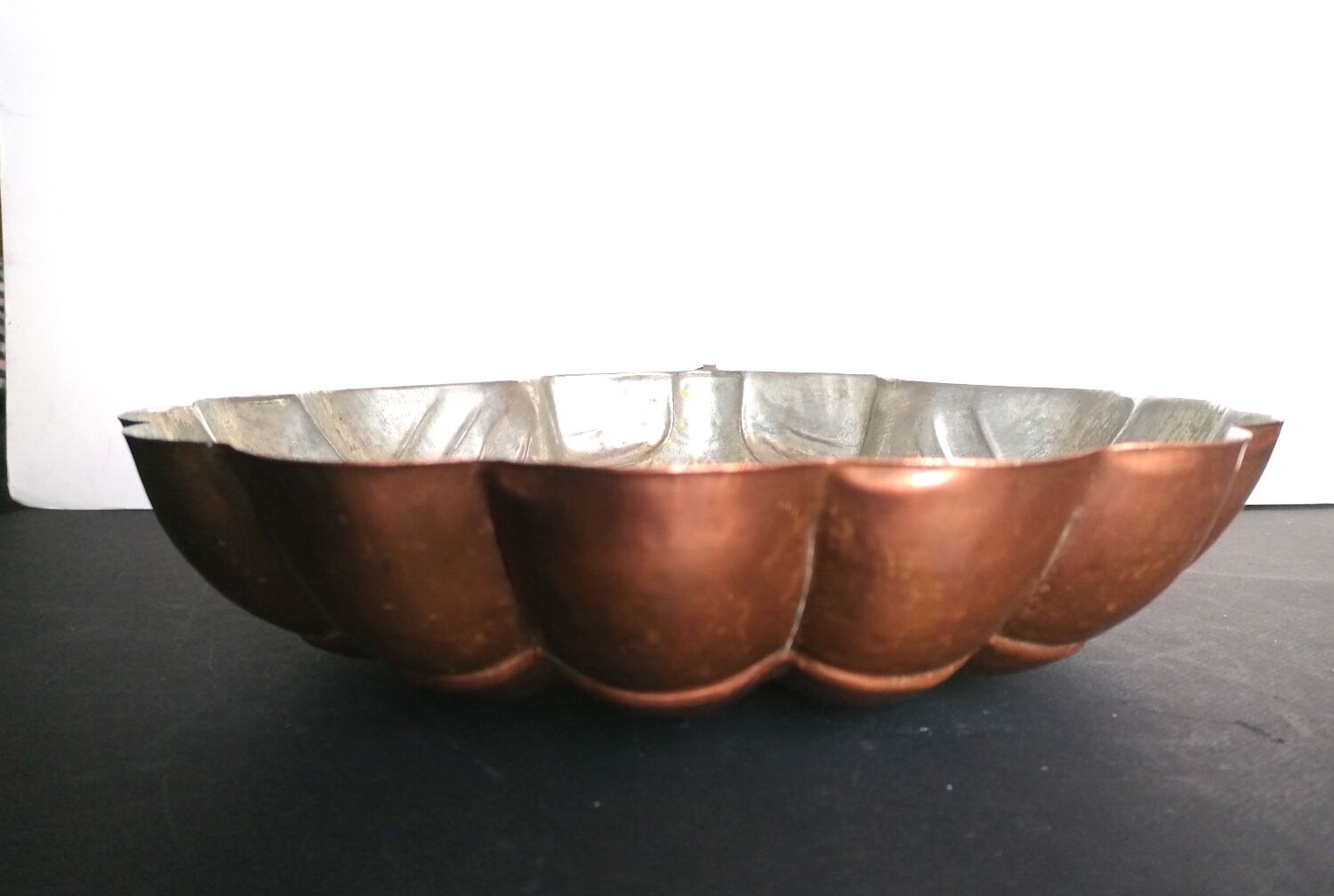 Copper cake mold shell 32 x 31 cm