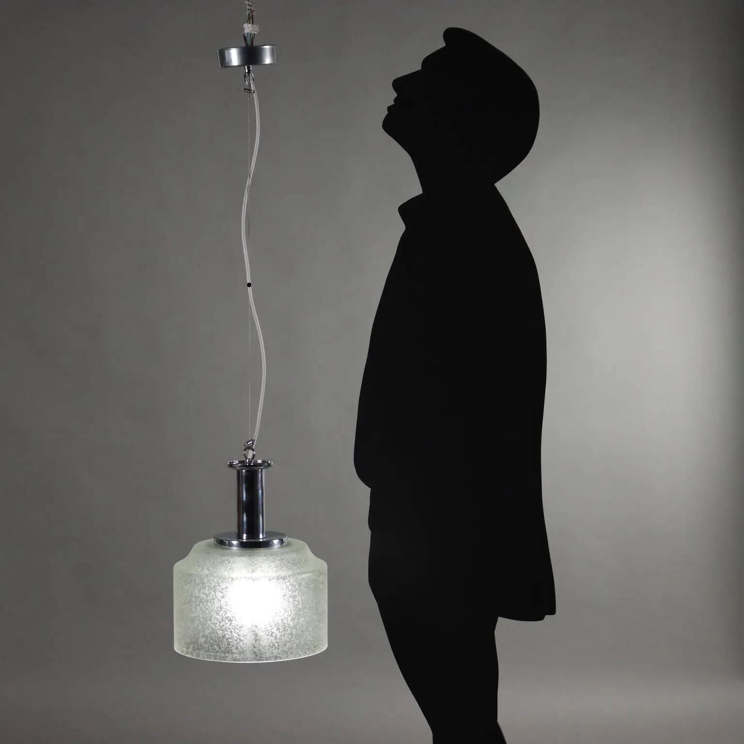Suspension vintage en métal chromé et verre, Italie, années 1970