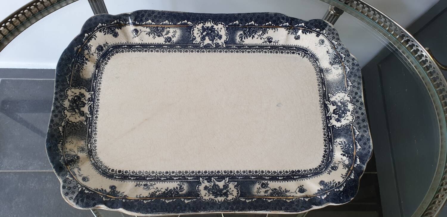 Sacavem rectangular dish circa 1900