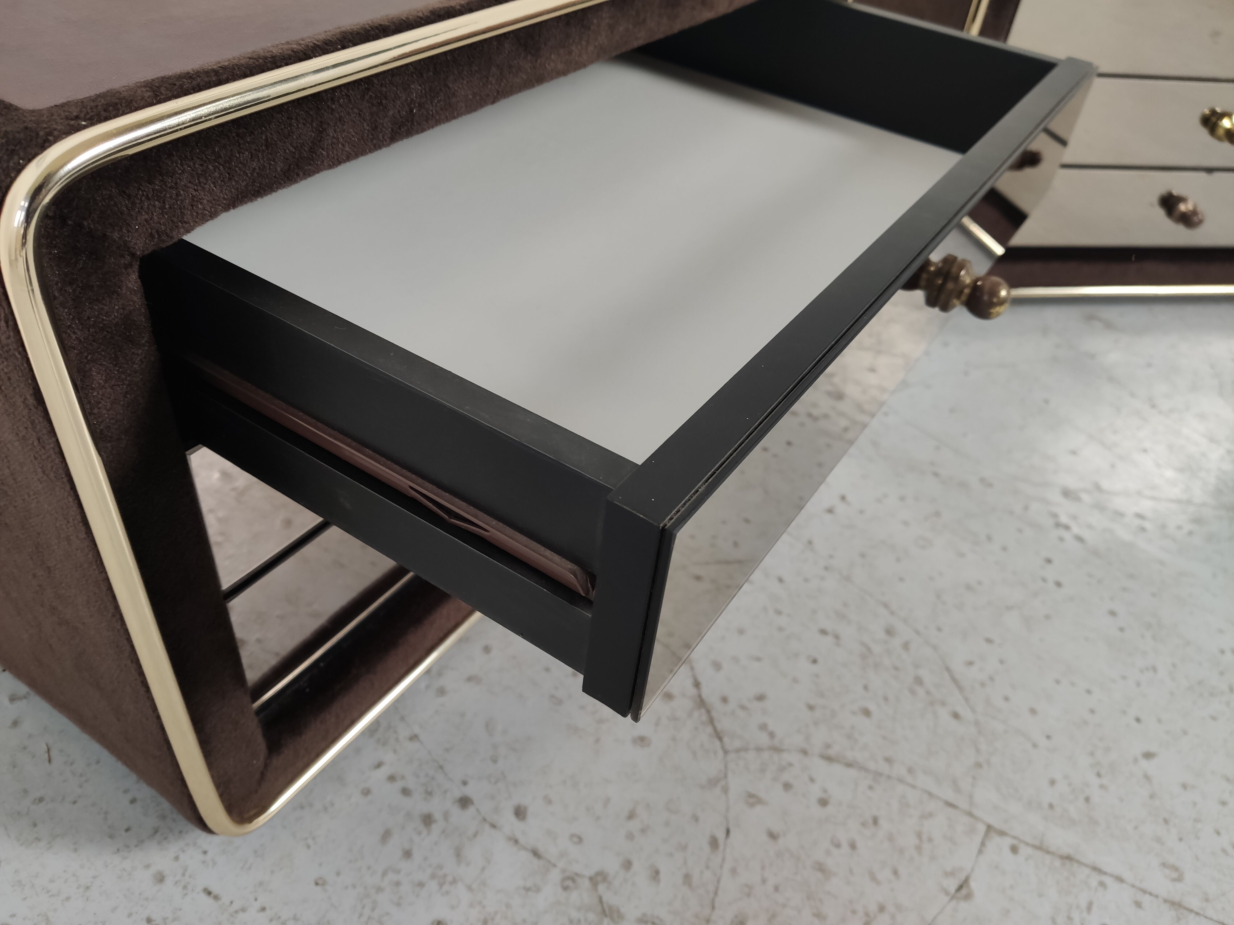 Pair of mirror and leather bedsides Ruf international, 60s/70s