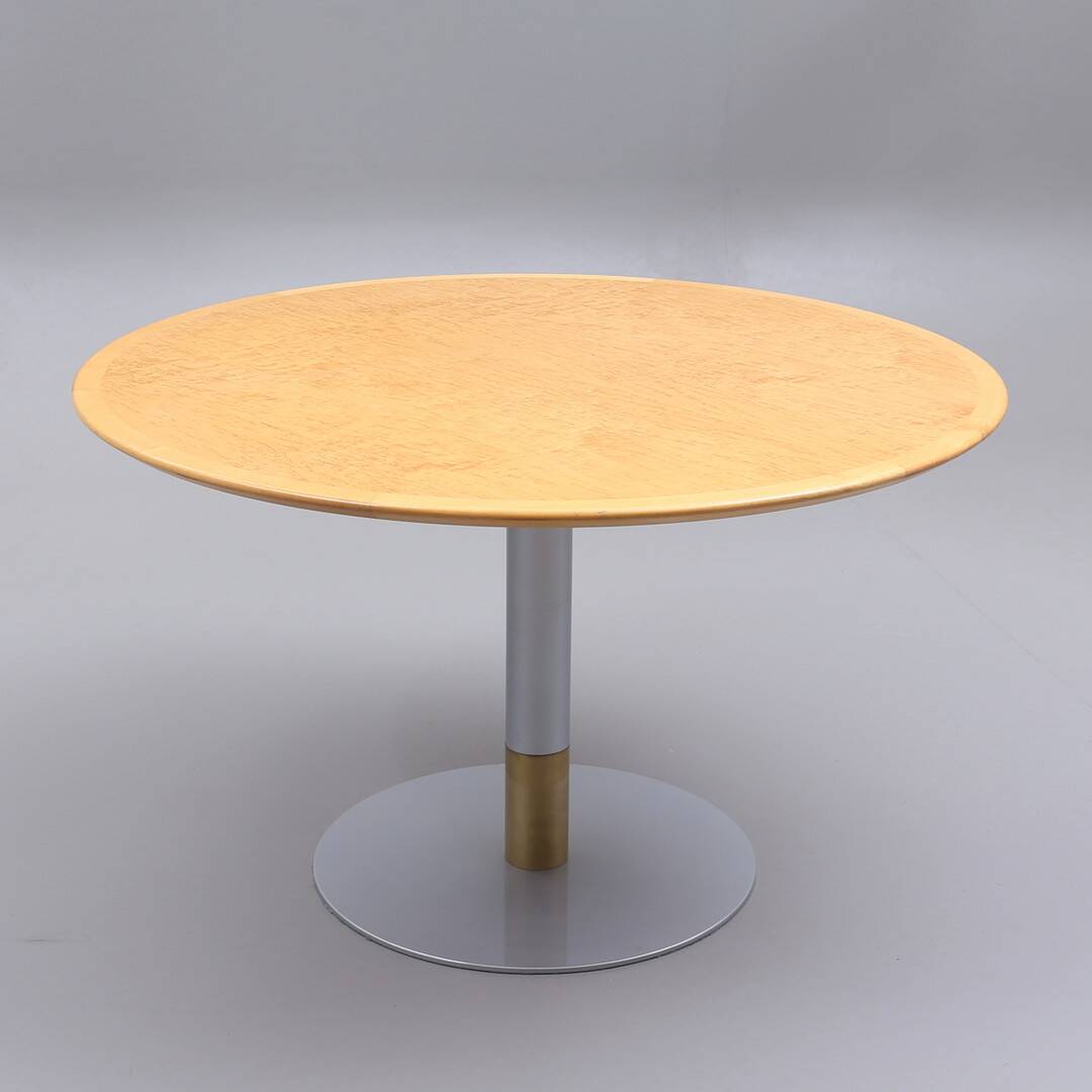 Round table with central base, wood top, 1970s
